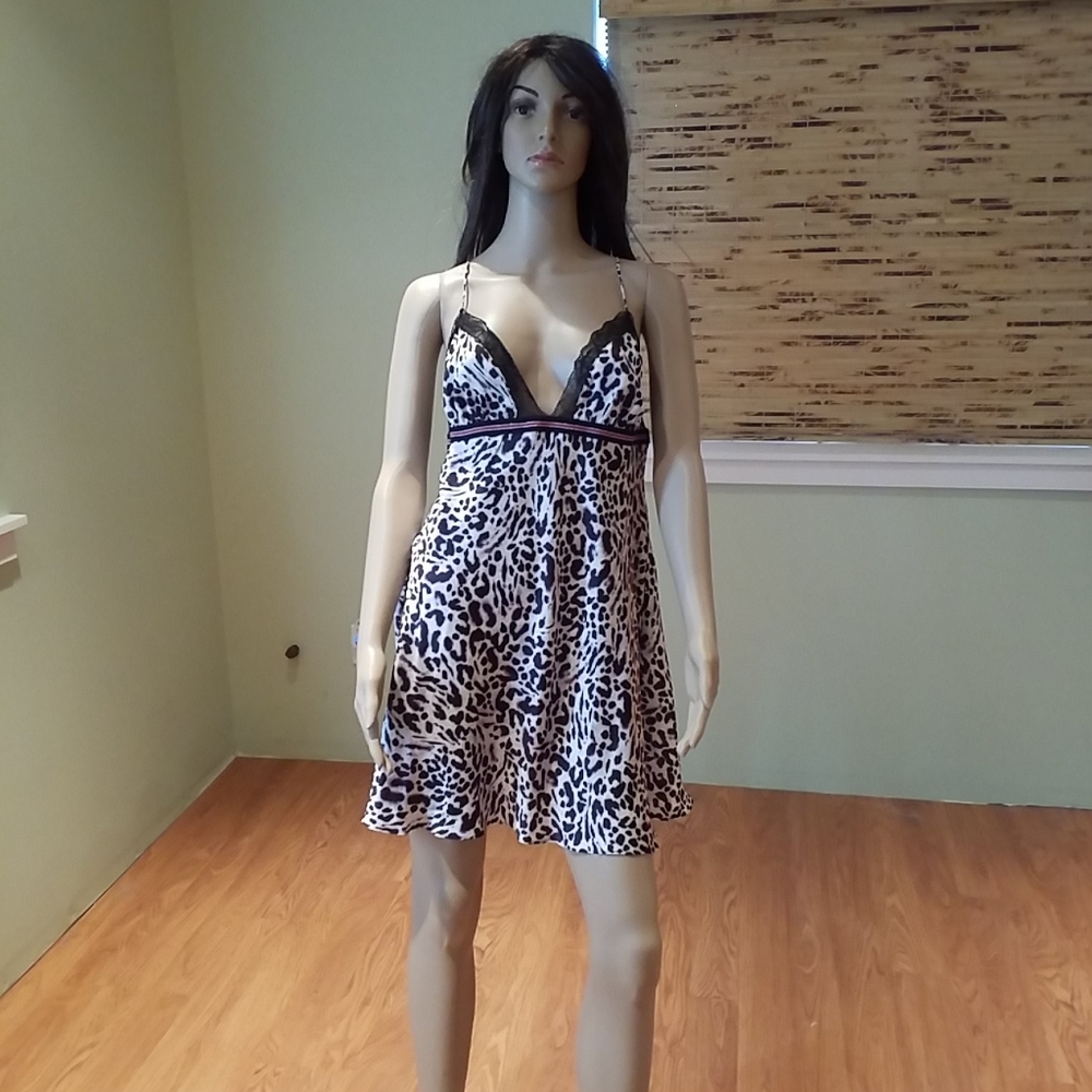 Animal Print Short Chemise Size L